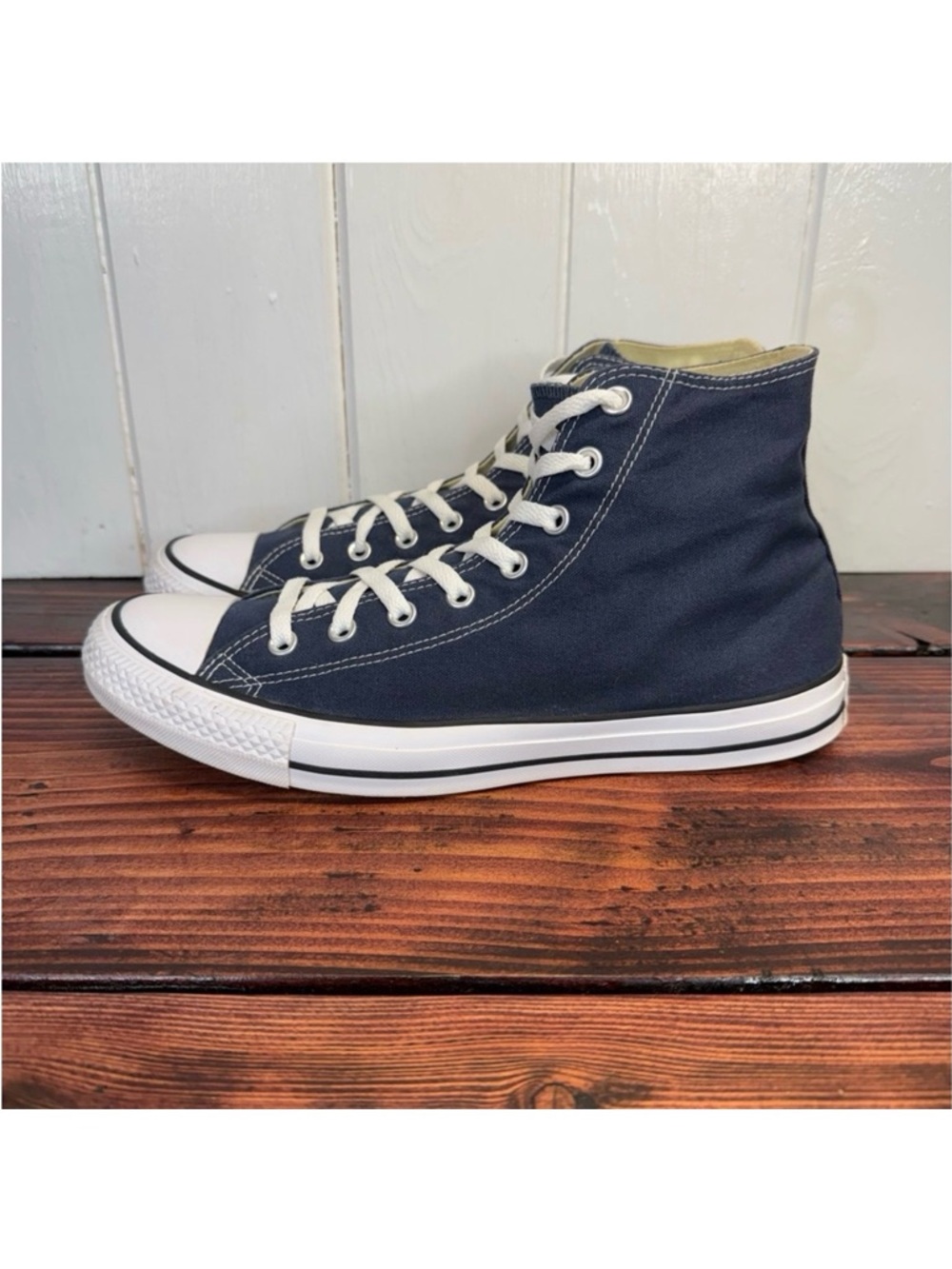 Converse Chuck Taylor All Star High Top Navy – Men’s 12 / Women’s 14